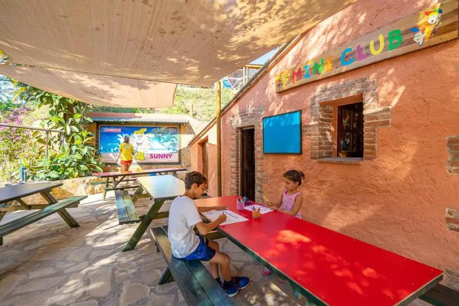 Camping La Torre Del Sol - Maeva Vacansoleil Miami Playa Luaran gambar